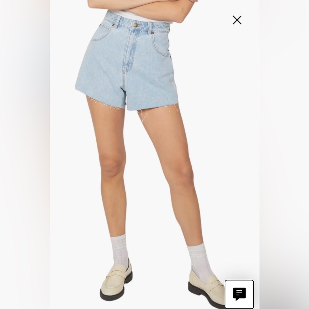 Rolla’s High Waisted Loose Fit Shorts - size 29
